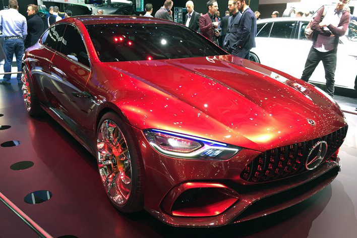 800馬力超でミラーレス！ メルセデス・ベンツが放つ超先進的4ドアクーペ