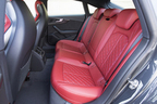 アウディ 新型S5スポーツバック