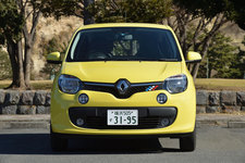 ＜RENAULT TWINGO ZEN(ルノー トゥインゴ ゼン／1リッターノンターボ・5速MT)＞