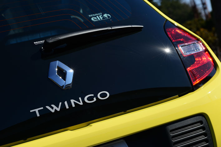 ＜RENAULT TWINGO ZEN(ルノー トゥインゴ ゼン／1リッターノンターボ・5速MT)＞