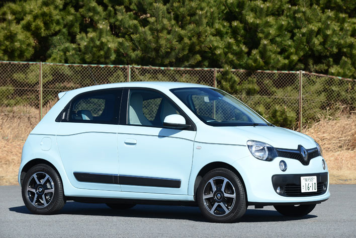 ＜RENAULT TWINGO INTENS(ルノー トゥインゴ インテンス／0.9リッターターボ／6速EDC)＞