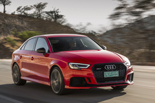 アウディ RS3セダン(参考)