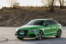 アウディ RS3セダン(参考)