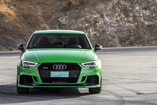 アウディ RS3セダン(参考)