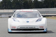 <Nissan Intelligent Power_LEAF NISMO RC> 日産 インテリジェント・パワー体験レポート/岡本幸一郎