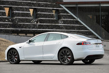 TESLA MODEL S P100D[4WD]　試乗レポート／国沢光宏