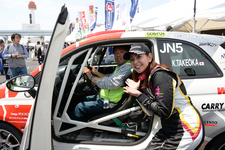 竹岡圭さんが全日本ラリー選手権に挑む「圭 rally project」