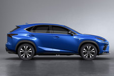新型 NX300 “F SPORT”／2017上海モーターショー