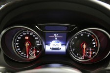 メルセデス・ベンツ 新型GLA（GLA220 4MATIC）