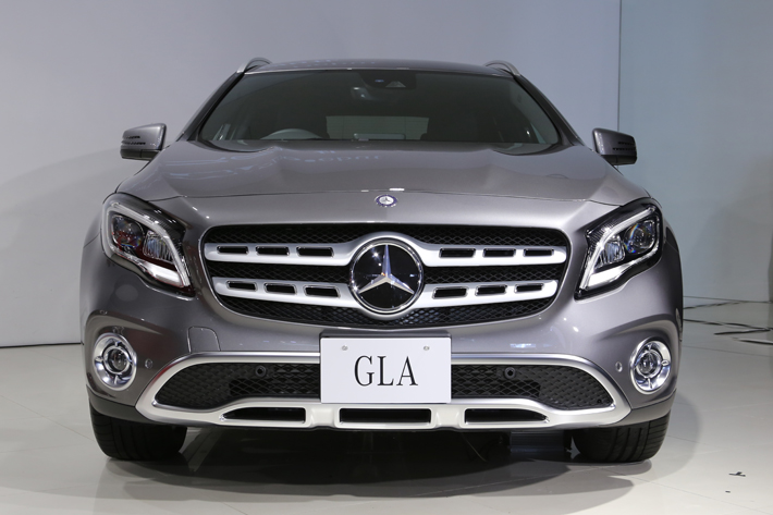 メルセデスAMG 新型GLA(GLA 220 4MATIC)