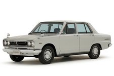 日産スカイライン誕生から60年 歴代13モデルを全て展示する