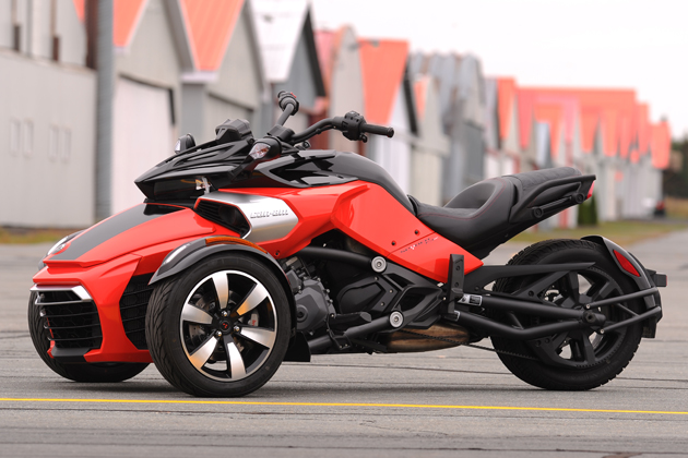 普通運転免許で乗れちゃう3輪バイク Can Am Spyder が当たるキャンペーンを開催 業界先取り 業界ニュース 自動車ニュース21国産車 から輸入車まで Mota