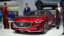 ＜MGローバーブース＞MG・ローバー・サーブにフォード・・・日本で消えたあのブランドに中国で再会【上海ショー2017】
