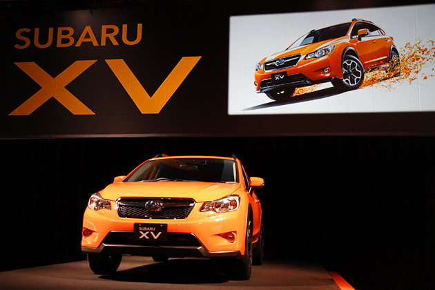 スバル 2代目 インプレッサXV (ボディカラー:タンジェリンオレンジ・パール)