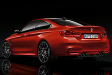 BMW M4クーペ