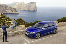 Volkswagen New Golf R/Golf R Variant(フォルクスワーゲン 新型 ゴルフR/ゴルフR ヴァリアント) 海外試乗レポート/山田弘樹