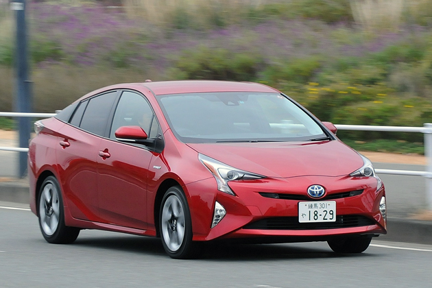 トヨタ プリウス