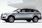 アウディ Q7
