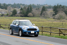 MINI Cooper D Crossover