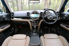 MINI Cooper D Crossover