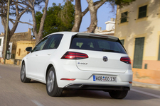 Volkswagen New e-Golf／Golf GTE(フォルクスワーゲン 新型 eゴルフ／ゴルフGTE) 海外試乗レポート／山田弘樹