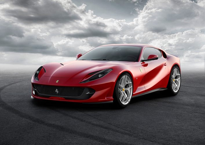 フェラーリ史上最高の800馬力 V12エンジン搭載 Ferrari 812 Superfast を日本初披露 業界先取り 業界ニュース 自動車 ニュース21国産車から輸入車まで Mota