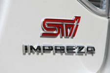 スバル インプレッサWRX STI A-Line ロゴ