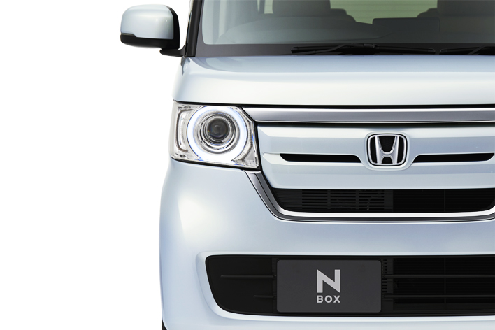 ホンダ 新型N-BOX フロント