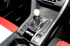 ホンダ 新型シビック タイプR (プロトタイプ:日本仕様)