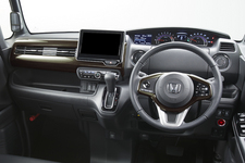 ホンダ 新型N-BOXカスタム