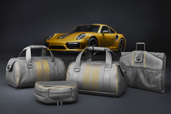 ポルシェ 新型911ターボSエクスクルーシブ シリーズ