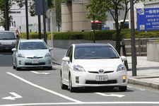 トヨタ プリウス 走行3