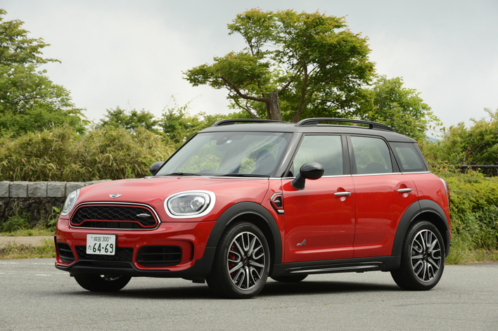 特別なミニ クロスオーバー、新型MINI JOHN COOPER WORKS CROSSOVERに