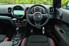 MINI JCW クロスオーバー試乗レポート/山本シンヤ