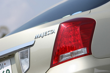 トヨタ クラウンマジェスタ テールランプ