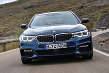 BMW 新型5シリーズツーリング