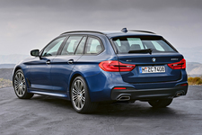 BMW 新型5シリーズツーリング