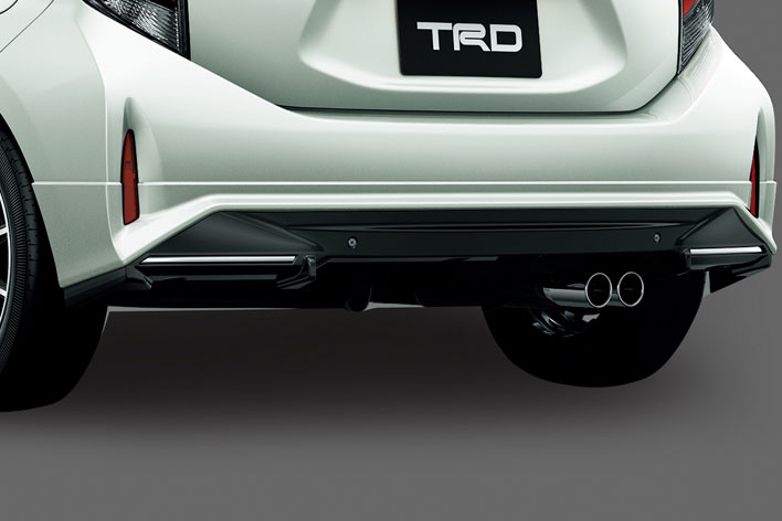 トヨタ 新型アクア TRD
