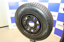 同日併せて発表された、商用車用新スタッドレスタイヤ MICHELIN AGILIS X-ICE
