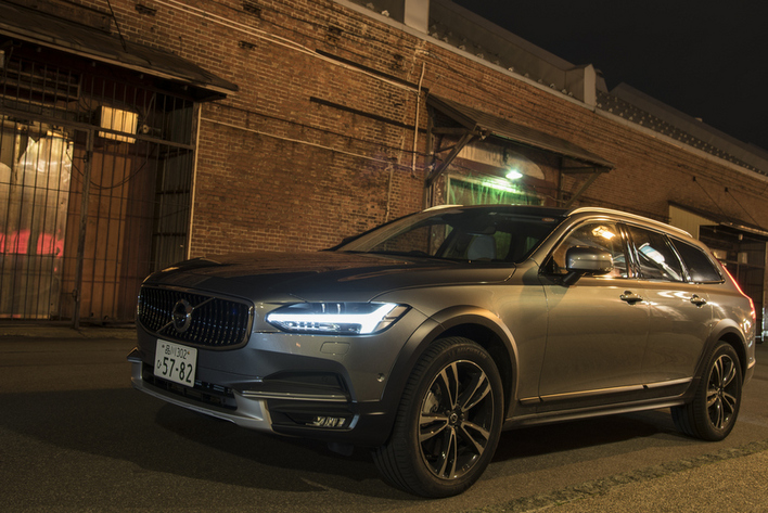 VOLVO V90 Cross Country T5 AWD 北海道→東京 長距離試乗レポート／山本シンヤ