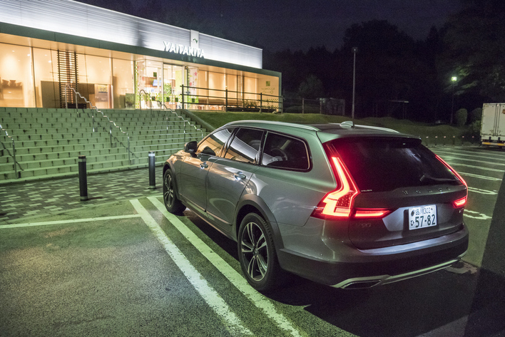 VOLVO V90 Cross Country T5 AWD 北海道→東京 長距離試乗レポート／山本シンヤ