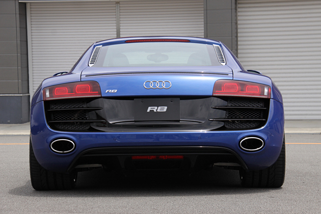 アウディ R8 5.2 FSIクワトロ リア