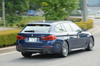 BMW 540i xDriveツーリング Mスポーツ／岡本幸一郎