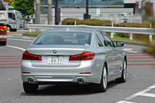 BMW 530e iPerformance Luxury 試乗レポート／内田俊一