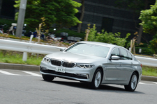 BMW 530e iPerformance Luxury 試乗レポート／内田俊一