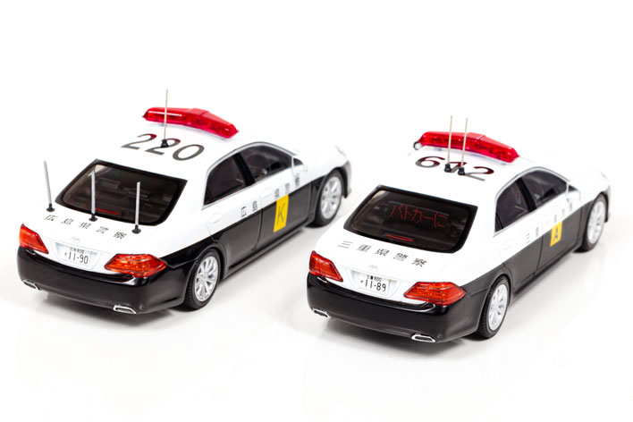 Rai'sトヨタクラウンパトカー 2016年 2台セット 三重県伊勢志摩サミット SH7-4309.jpg