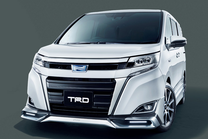 トヨタ新型ノア（TRD）