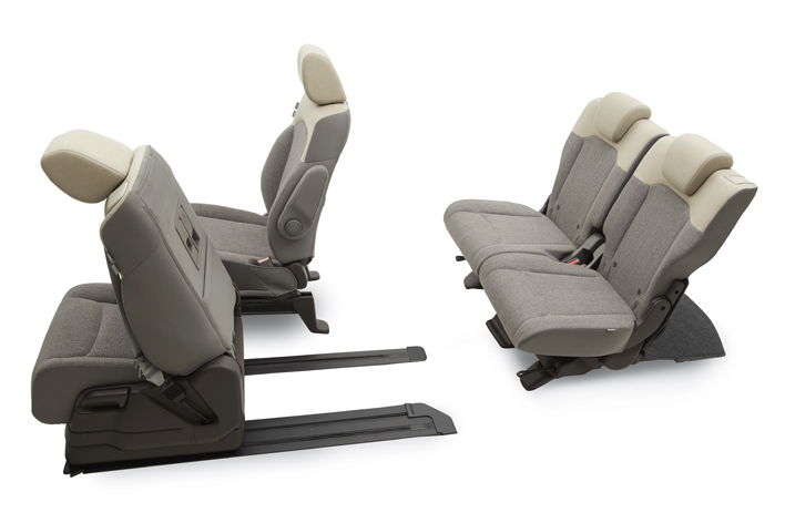 ホンダ 新型N-BOX/N-BOXカスタム シートアレンジ