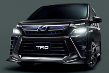 トヨタ新型ヴォクシー（TRD）