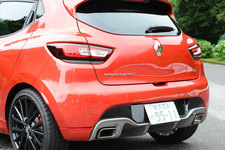 新型ルーテシア ルノー・スポール　シャシーカップ